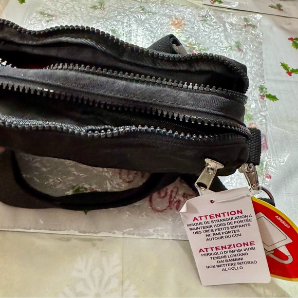 Disney Black and Red Mickey Mouse Belt and crossbody bag - Picture 4 of 6